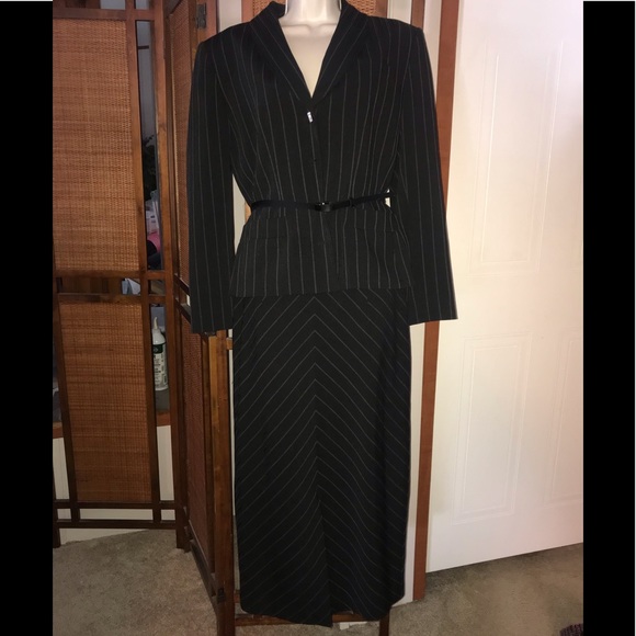 Sag Harbor Other - Sag harbor 2-piece skirt set